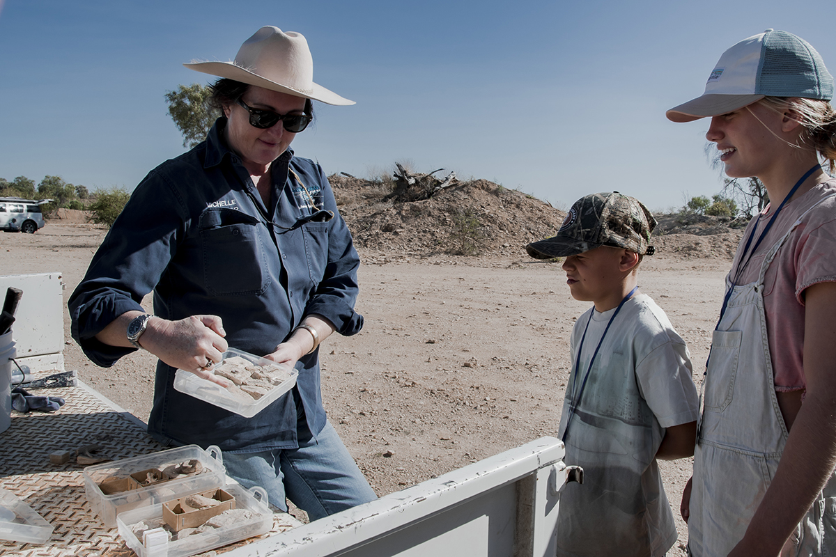 Digging at Dawn Tour